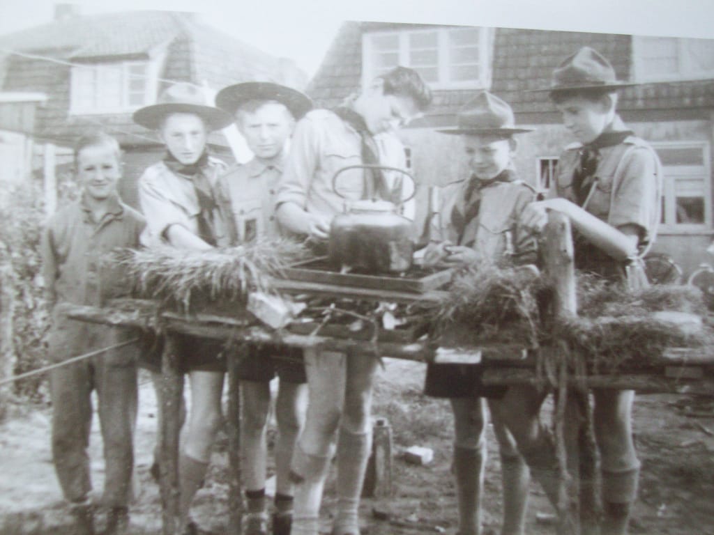 Foto krant tafelvuur ugchelse woudlopers